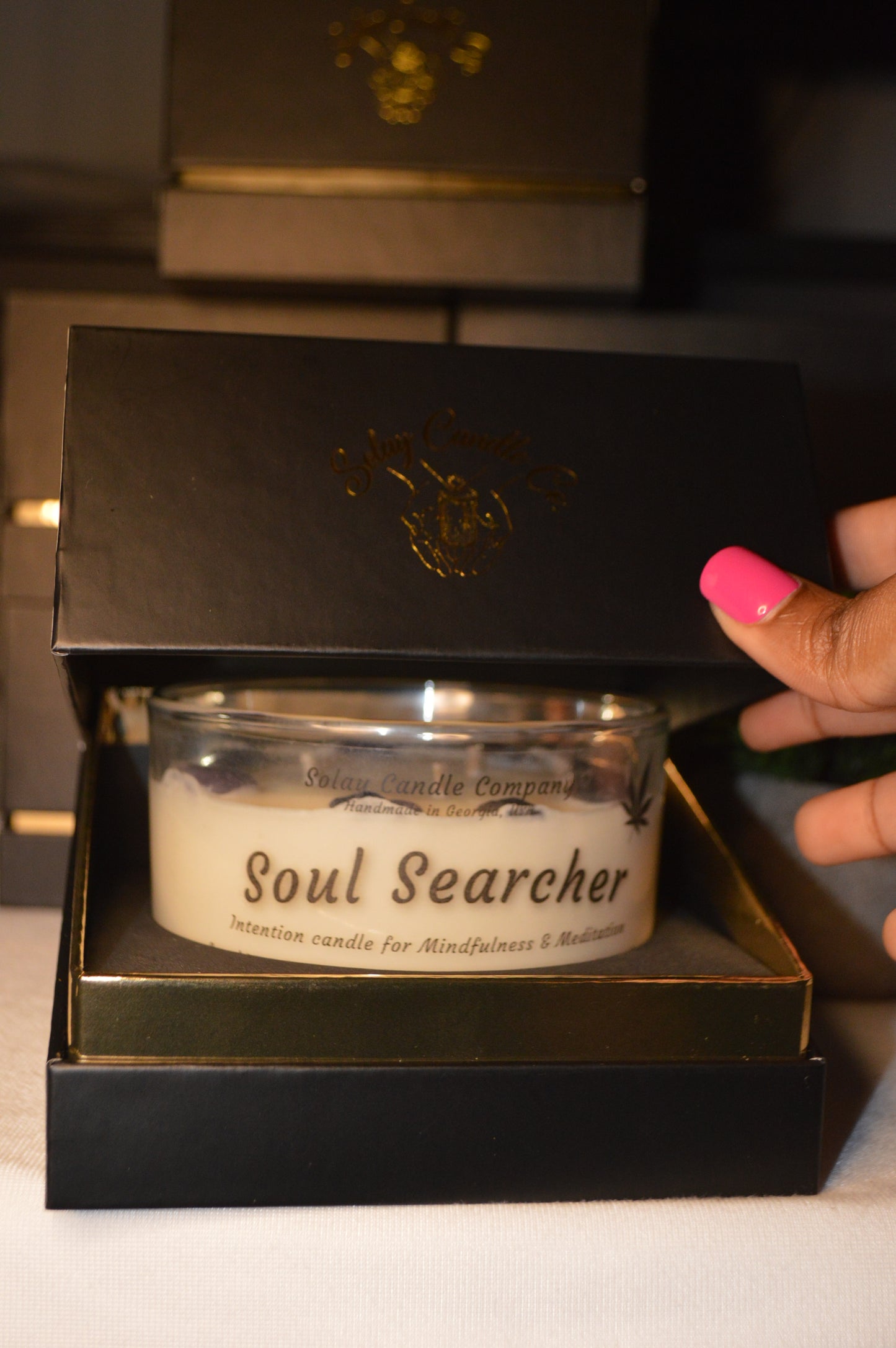 "SOUL SEARCHER" (frankincense, myrrh, bergamot, amber, powder, oud)